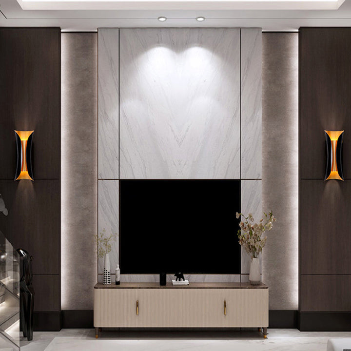 Modern Curl Wall Sconce | Black Metal Indoor Wall Light