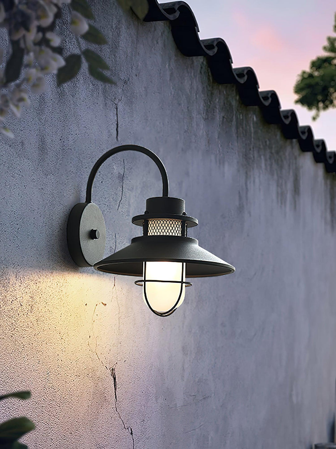 Felix Outdoor Wall Lamp | Industrial Waterproof Light Fixture