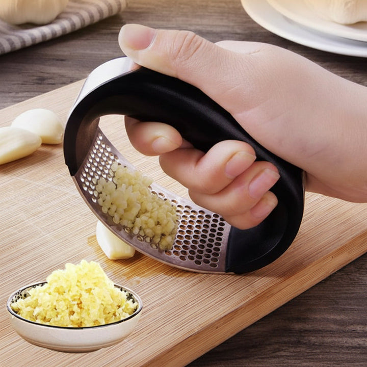 Garlic Press Stainless Steel Handheld Crusher Ergonomic Handle