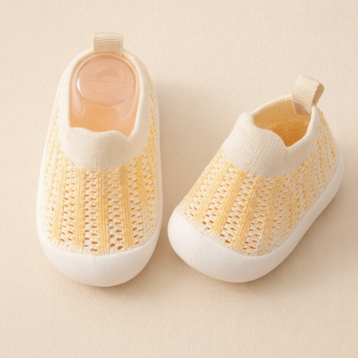 Kids Trainers Breathable Mesh Slip On Shoes Non Slip Lightweight