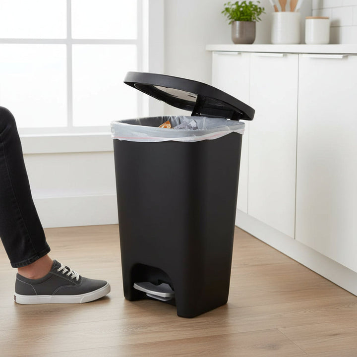 13 Gallon White Kitchen Trash Can Step Pedal Odor Protection