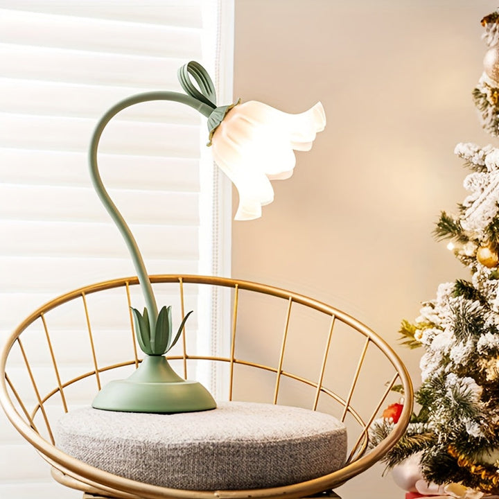 Floral Table Lamp | USB Powered