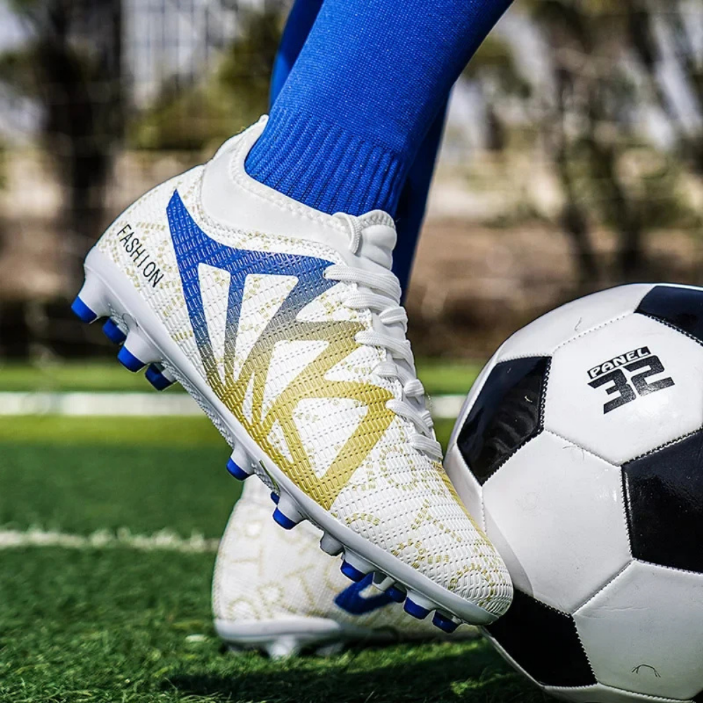 Soccer Cleats Training Ultra Light Professional Soccer Shoes