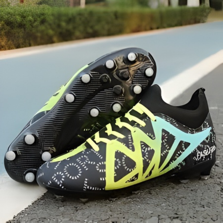 Soccer Cleats Training Ultra Light Professional Soccer Shoes