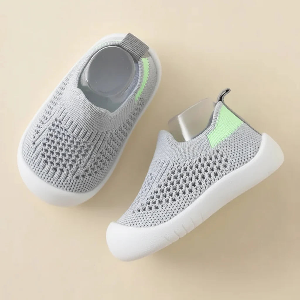 Kids Trainers Breathable Mesh Slip On Shoes Non Slip Lightweight