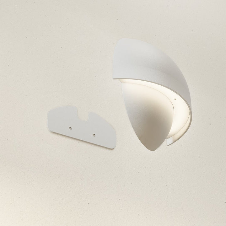 LED Wall Light Battery Powered Warm White Illumination